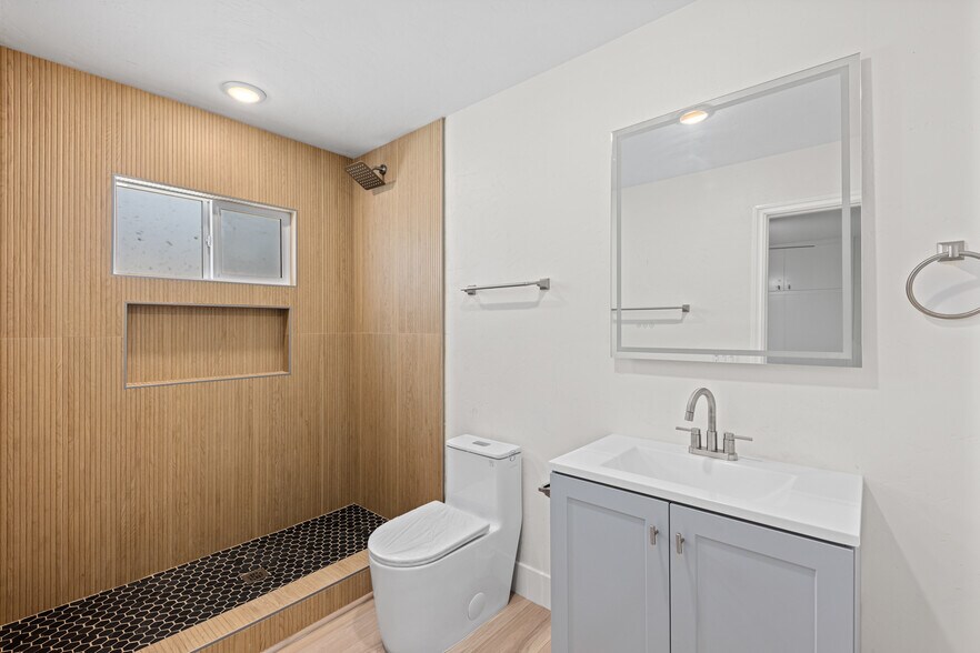 More Photos Of 4578 Jicarillo Ave, San Diego Apartments For Sale