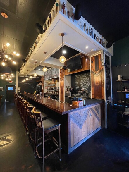 More Photos Of 3441-3449 Waialae Ave, Honolulu Freestanding For Lease