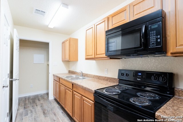More Photos Of 8111 Landing, San Antonio Apartments For Sale