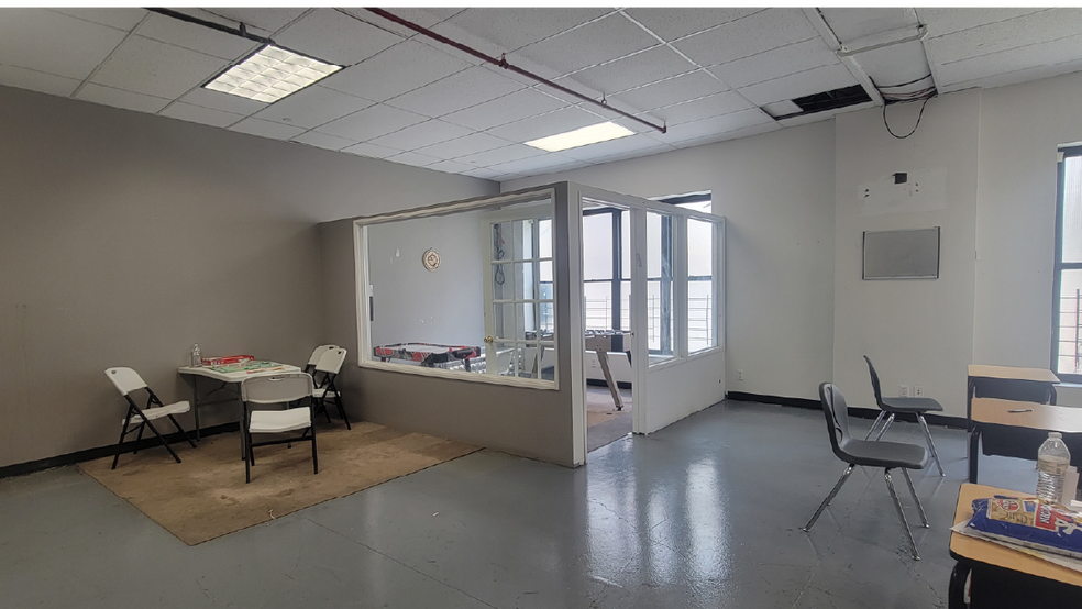 More Photos Of 779 E New York Ave, Brooklyn Medical For Sale