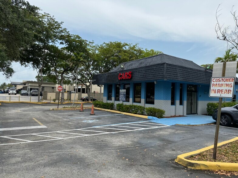 Primary Photo Of 780 N State Road 7, Fort Lauderdale Auto Dealership For Lease