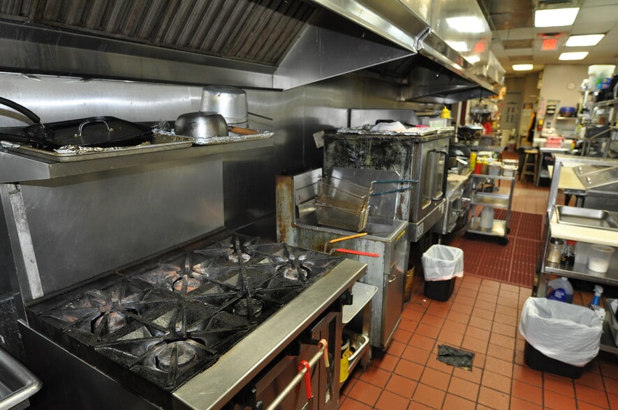 More Photos Of 5370 Peachtree Industrial Blvd, Norcross Restaurant For Sale