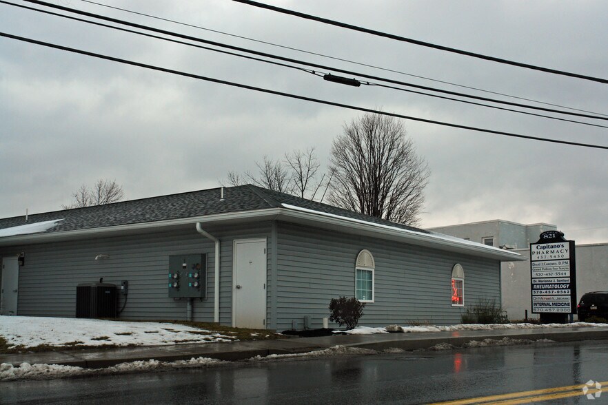 More Photos Of 821 S Main St, Old Forge Medical For Lease