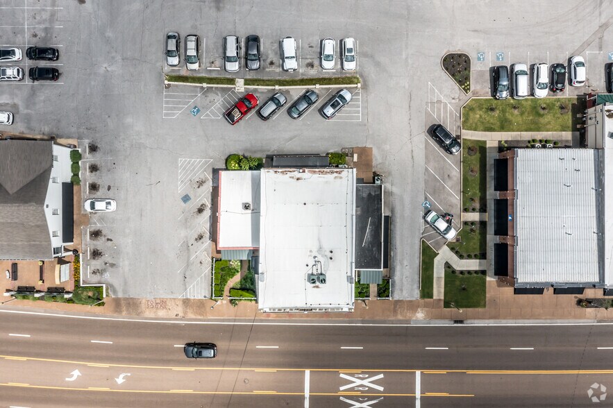 More Photos Of 5788-5846 Stage Rd, Bartlett Unknown For Lease