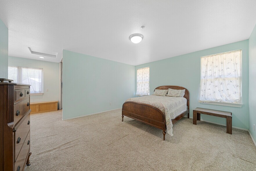 More Photos Of 1449 Lytle Creek Rd, Lytle Creek Flex For Sale