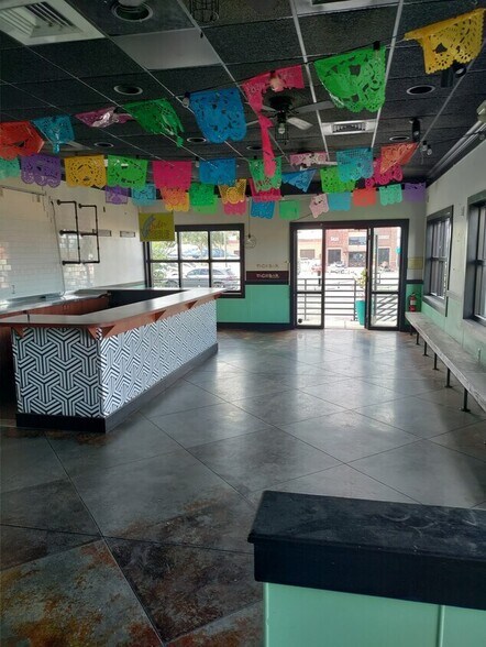 More Photos Of 29835 US Highway 19 N, Clearwater Restaurant For Lease