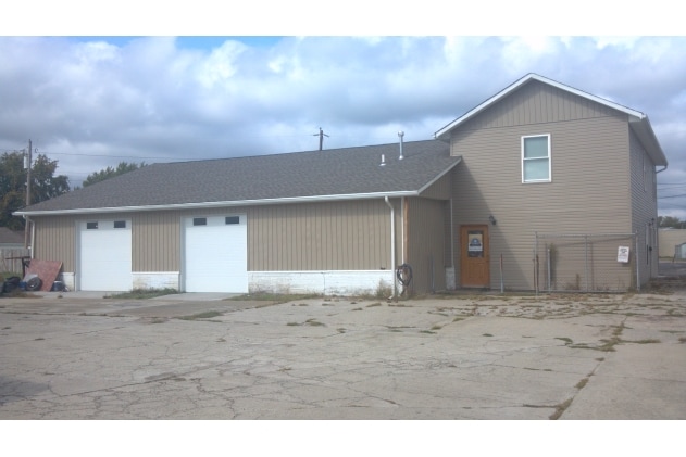 More Photos Of 1009 S Main St, Miamisburg Light Distribution For Sale