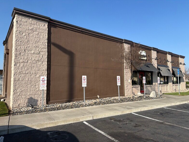 More Photos Of 2801 Countryside Dr, Turlock Restaurant For Sale