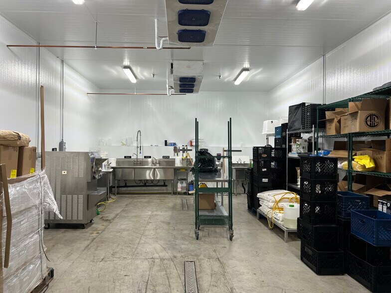 More Photos Of 8630 Garvey Ave, Rosemead Refrigeration Cold Storage For Sale