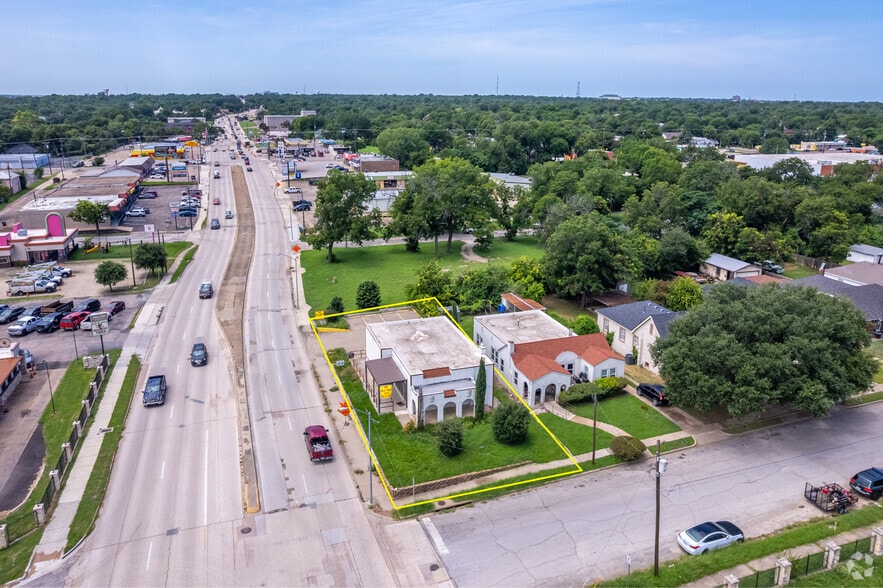 More Photos Of 400 N 23rd St, Waco Storefront Retail Office For Sale