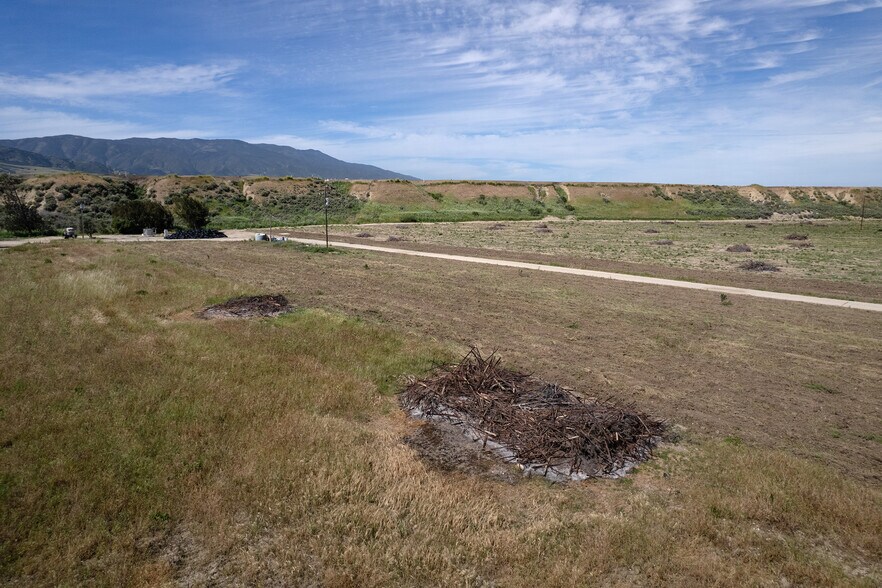 More Photos Of 41460 Los Coches Rd, Soledad Land For Sale