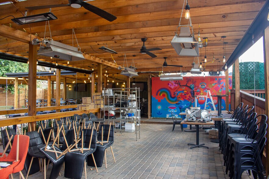 More Photos Of 102 Davis St, Belmont General Retail For Sale