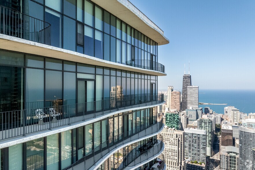 More Photos Of 225 N Columbus Dr, Chicago Multifamily For Sale