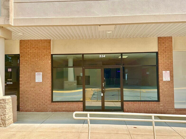 More Photos Of 505-601 Jermor Ln, Westminster Unknown For Lease