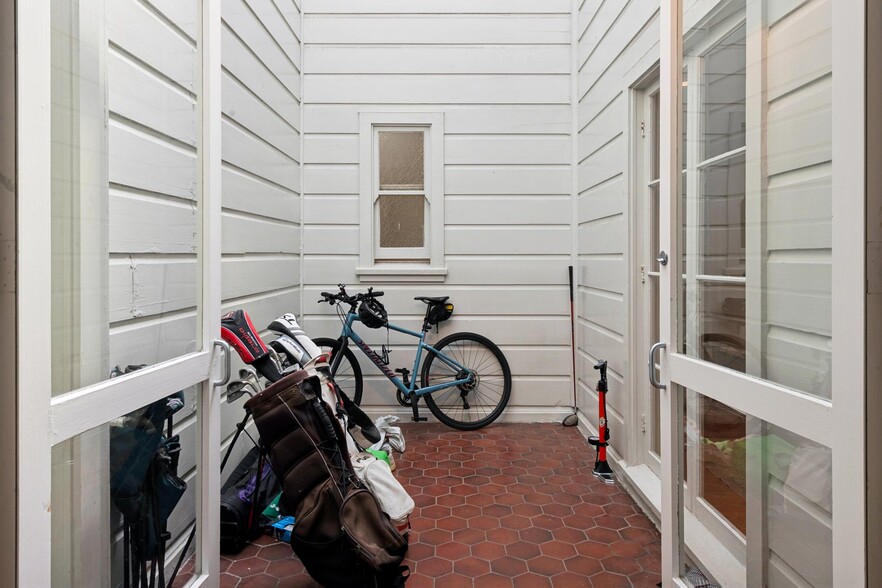 More Photos Of 2539-2541 Lombard St, San Francisco Apartments For Sale