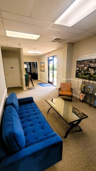 More Photos Of 1313A Miller Rd, Greenville Office For Lease