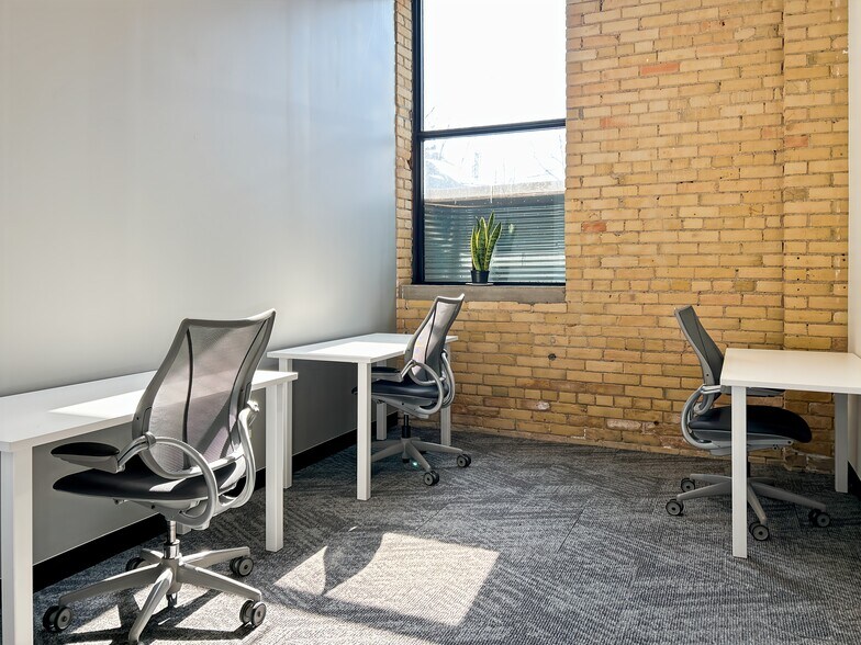 More Photos Of 30 Powerhouse St, Toronto Coworking Space