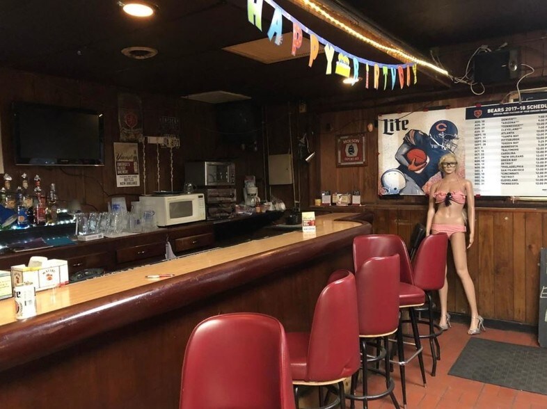 More Photos Of 1403 Michigan St, Hammond Bar For Sale