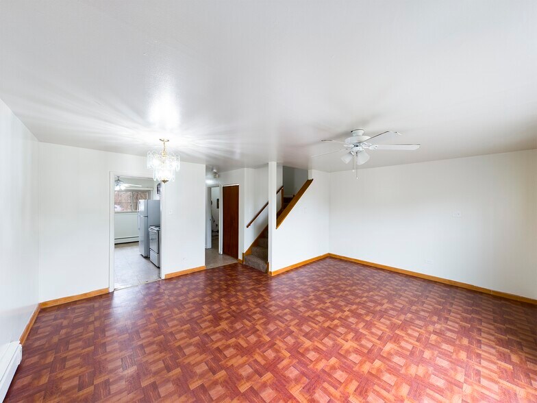 More Photos Of 1450 E 154th Pl, Dolton Apartments For Sale