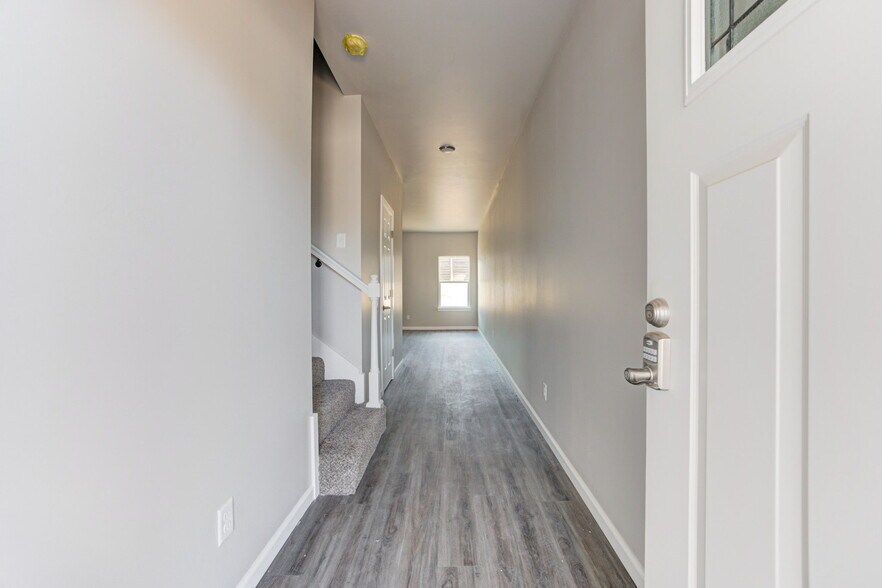 More Photos Of 12001 Rivers Trl, Oklahoma City Specialty For Sale