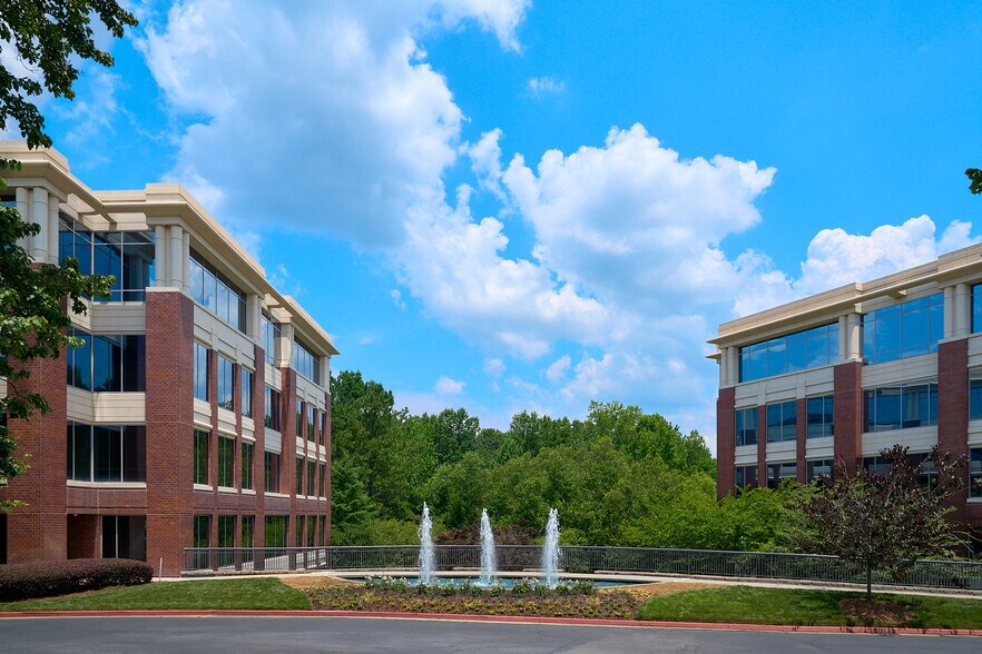 More Photos Of 3780 Mansell Rd, Alpharetta Unknown For Lease