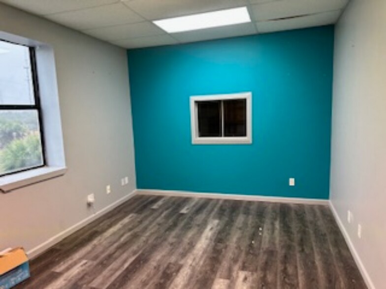 More Photos Of 12400 Front Beach Rd, Panama City Beach Light Distribution For Lease