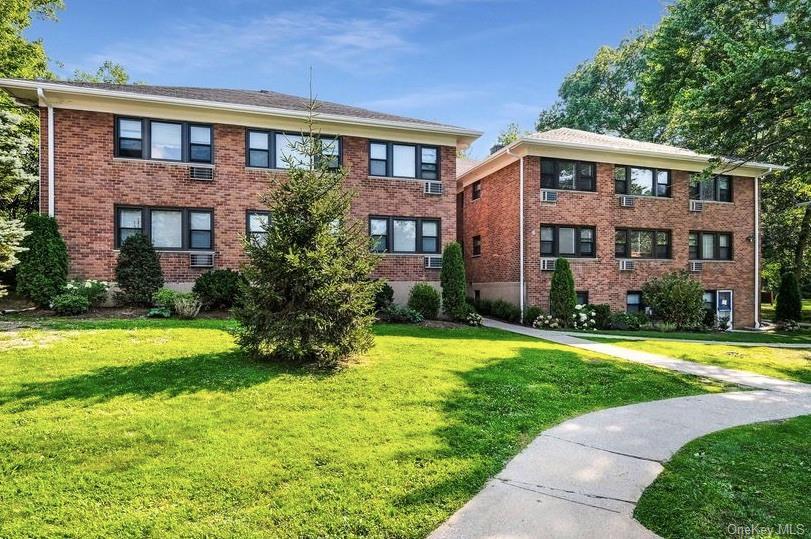 More Photos Of 160 Theodore Fremd Ave, Rye Apartments For Lease