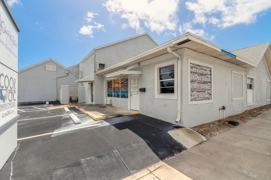 More Photos Of 529 Ridgewood Ave, Daytona Beach Freestanding For Sale