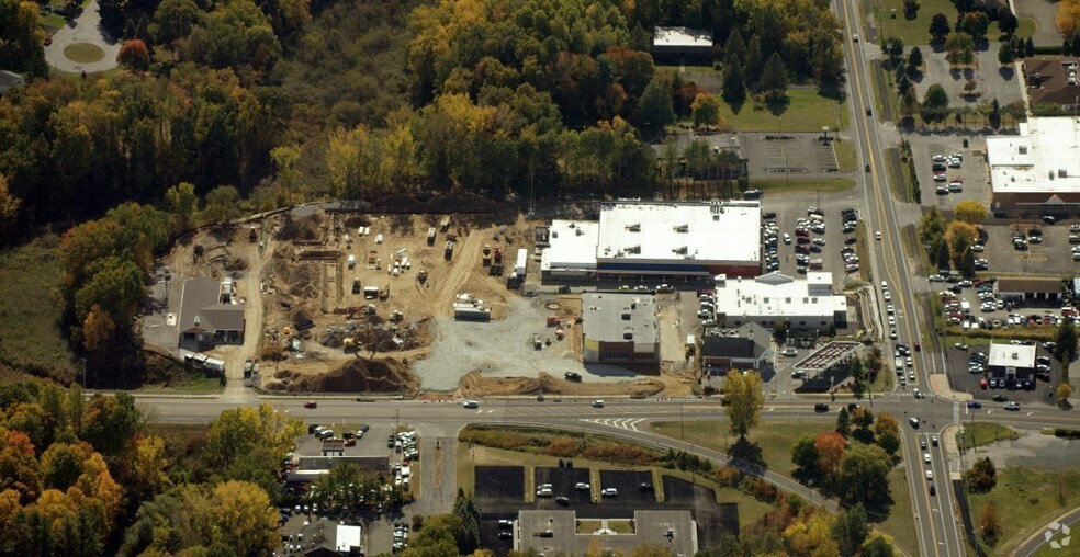 More Photos Of 1022-1028 Route 146, Clifton Park Convenience Store For Lease