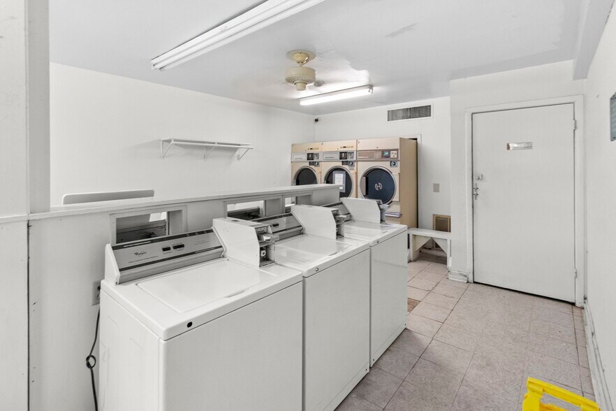 More Photos Of 2345 Nall St, Port Neches Apartments For Sale