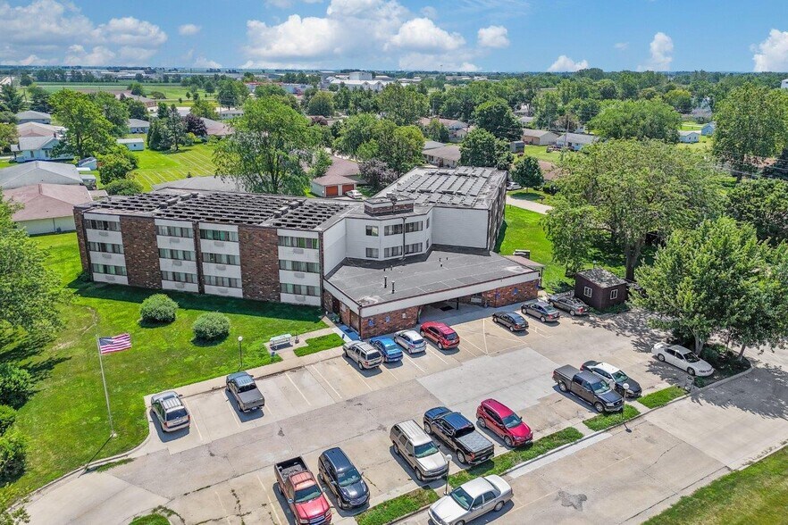 More Photos Of 704 E Mapleleaf Dr, Mount Pleasant Apartments For Sale