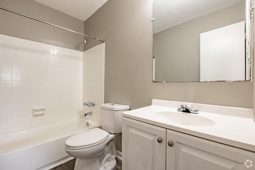 More Photos Of 3937 Glenwood Rd, Decatur Apartments For Sale