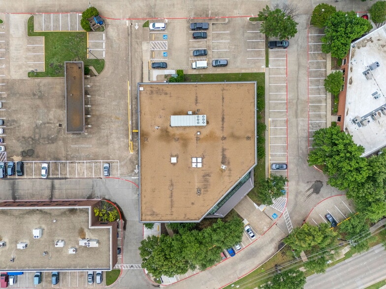 More Photos Of 1700 Coit Rd, Plano Medical For Lease