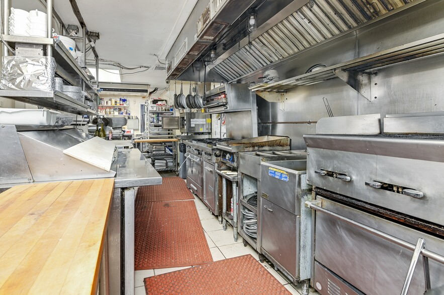 More Photos Of 56-58 S Bay Ave, Eastport Restaurant For Sale