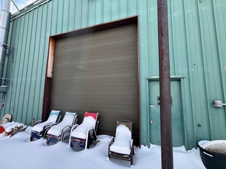 More Photos Of 11 Gifford St, Pittsfield Warehouse For Sale