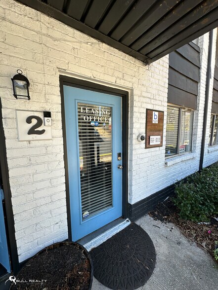 More Photos Of 4663 Waldrop Dr, Forest Park Apartments For Sale