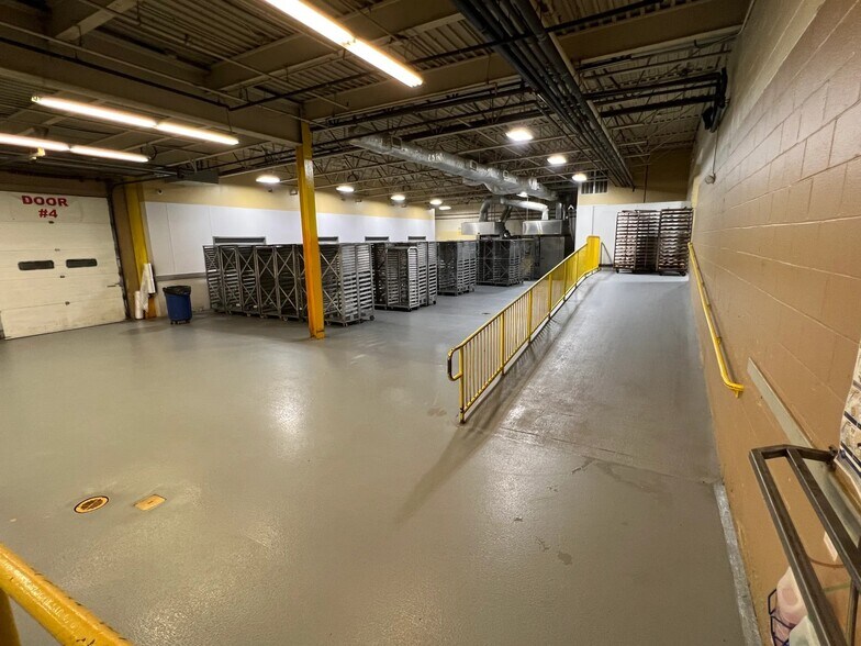 More Photos Of 376 Ledyard St, Hartford Industrial For Lease