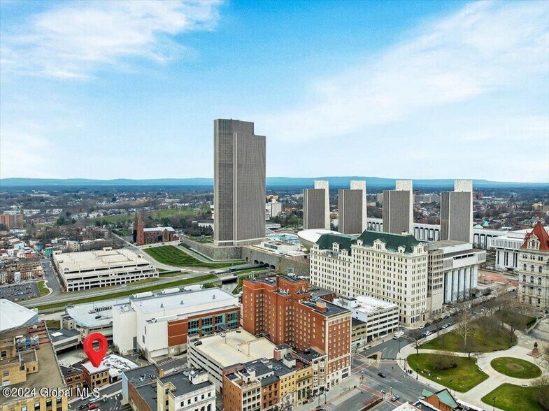 More Photos Of 48 Howard St, Albany Office For Sale