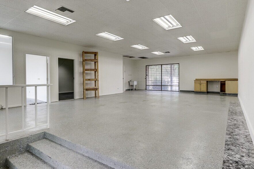 More Photos Of 823 W Colton Ave, Redlands Storefront For Lease