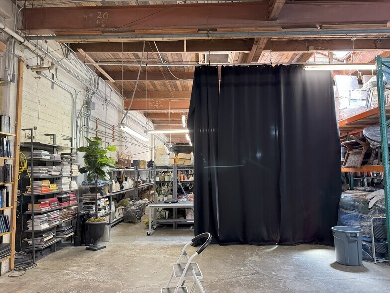 More Photos Of 1850 Donner Ave, San Francisco Warehouse For Lease