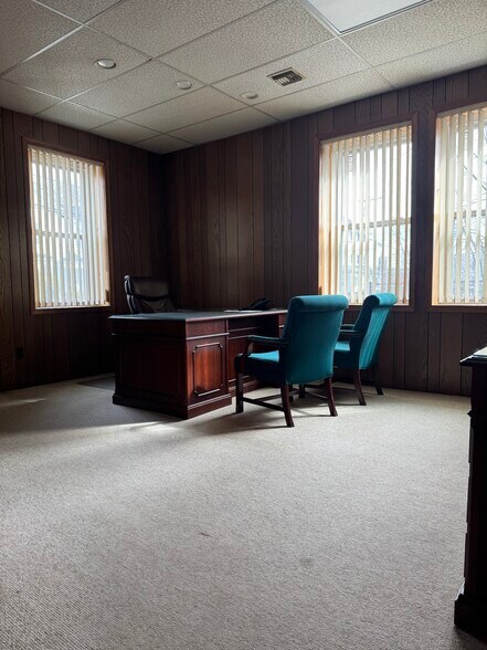 More Photos Of 38 Church St, Patchogue Loft Creative Space For Lease