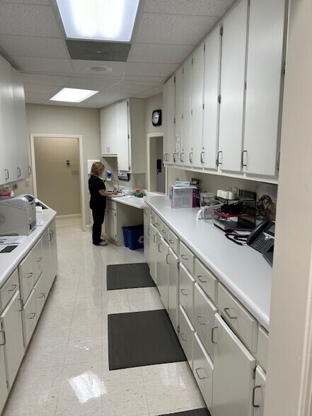 More Photos Of 403 Hillcrest Dr, Easley Medical For Sale