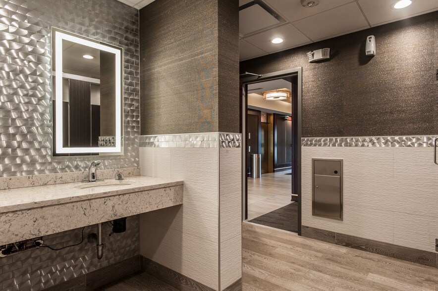 More Photos Of 50 Route 111, Smithtown Medical For Lease