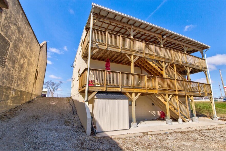More Photos Of 2919 1st Ave SE, Cedar Rapids Office For Sale