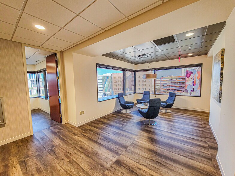 More Photos Of 301 W Bay St, Jacksonville Office For Lease