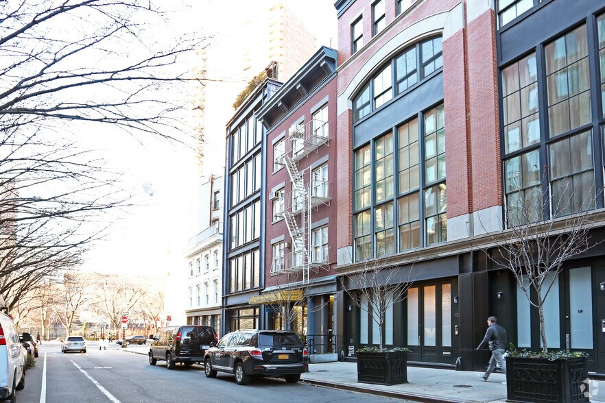 More Photos Of 154 Reade St, New York Storefront Retail Office For Sale