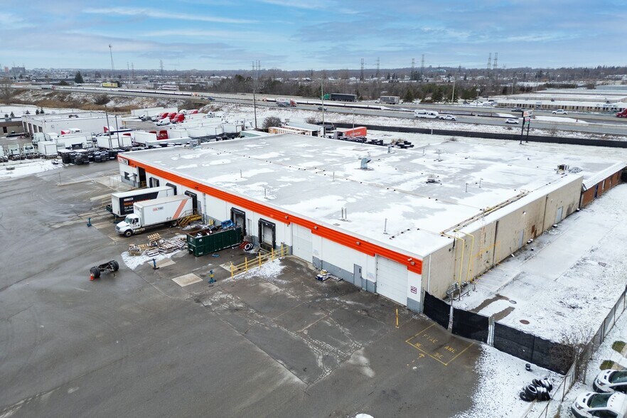 More Photos Of 20 Enterprise Dr, London Distribution For Lease