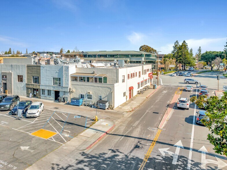 More Photos Of 1001 El Camino Real, Menlo Park Storefront Retail Residential For Sale