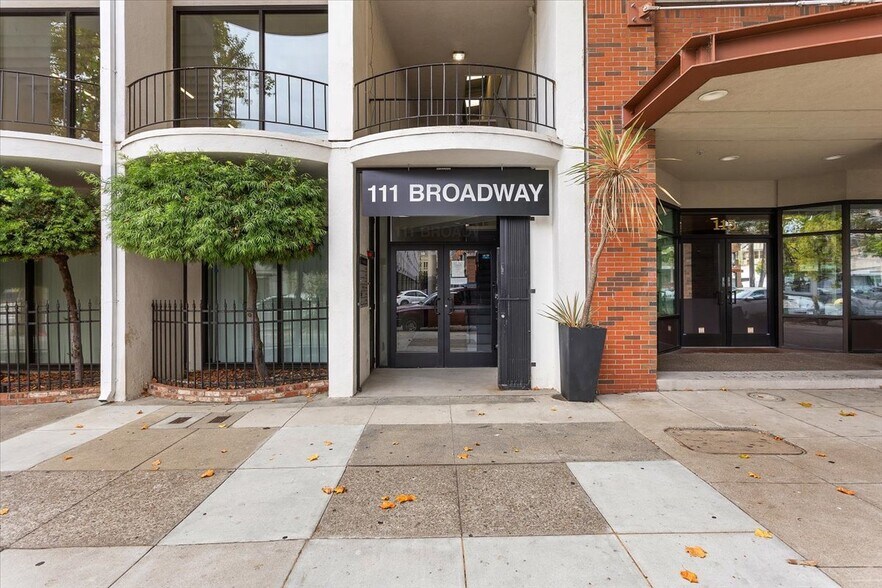 More Photos Of 111 Broadway, Oakland Office For Sale