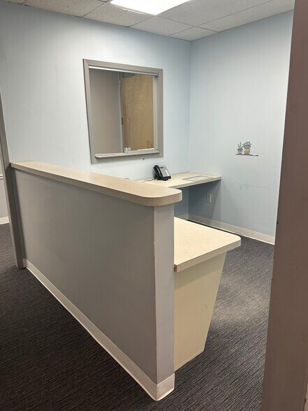 More Photos Of 31 Merrick Ave, Merrick Medical For Lease